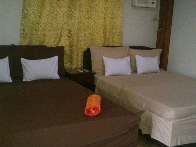 Double Diamond Inn Guest House