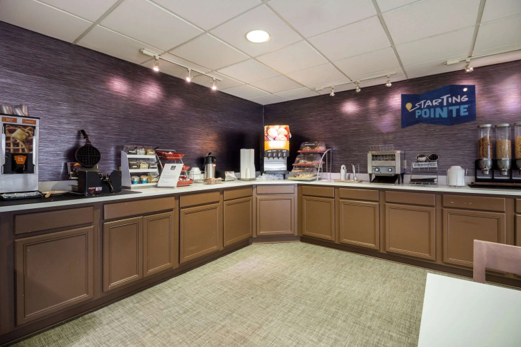 Clarion Pointe Charleston - West Ashley photo 23