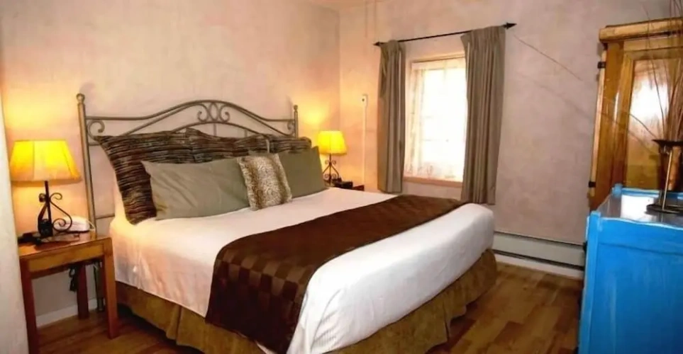 2 Bedrooms Suite