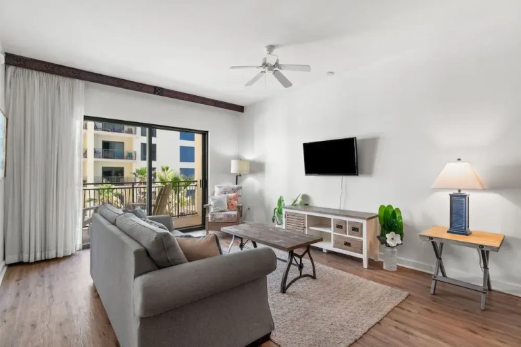 1 Bedroom Standard room with bay view