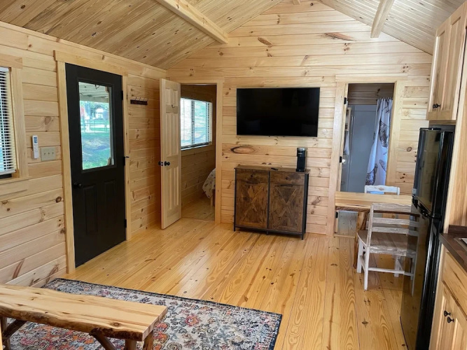 Cobb Creek Cabins