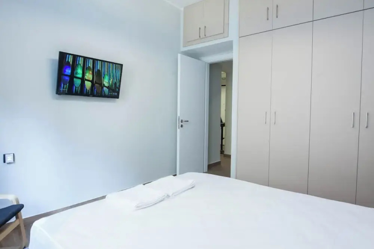 Fresh Modern 1 Bd Apt in Vibrant Patisia