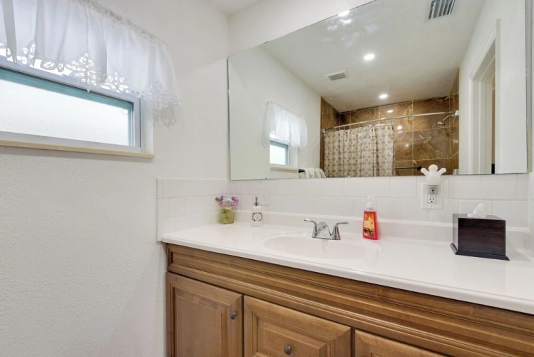 3 Bedrooms Cottage