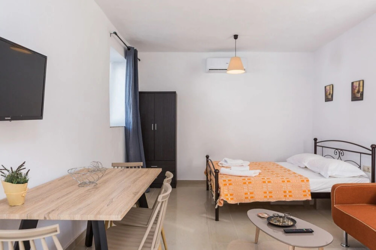 Mariou Apartments