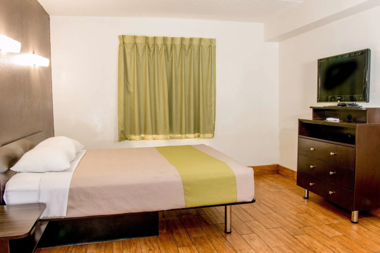 Studio 6 San Antonio, TX - Lackland AFB