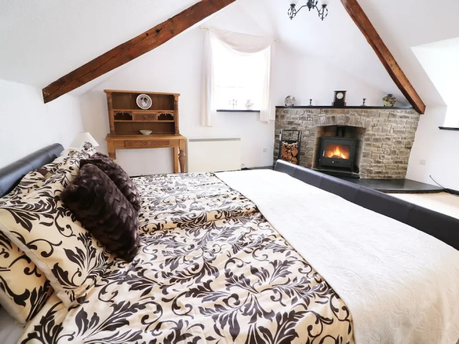 Loft Apartment