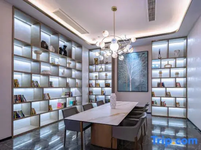 Siyang Doucheng Hotel