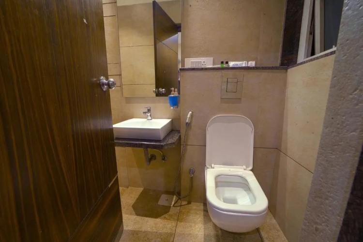 Hotel Sri Sri Executive Lodging