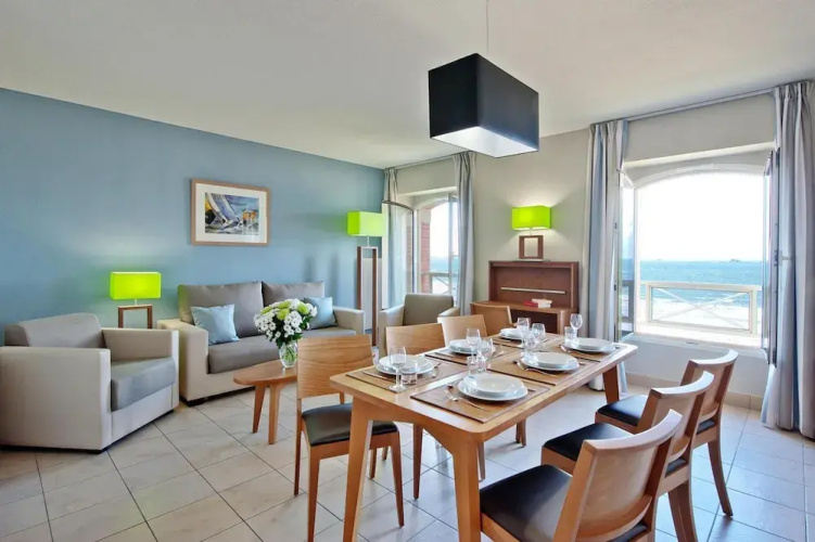 Nice Apartment With a sea View