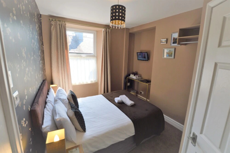 All Seasons Guest House