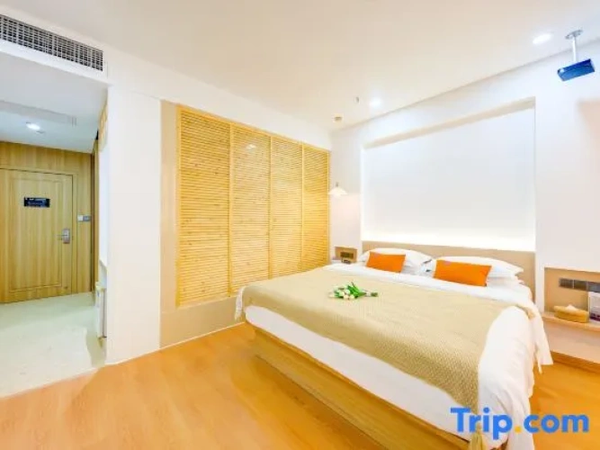 Standard Double room with courtyard view