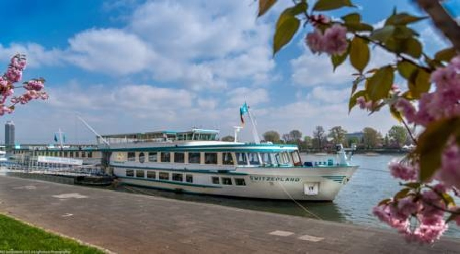 Regis Hotelschiff Dusseldorf 3