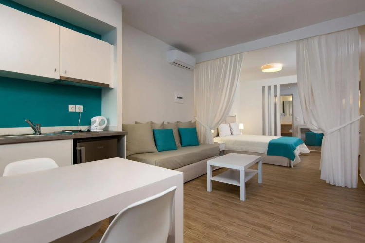 Golden Coast Apartments