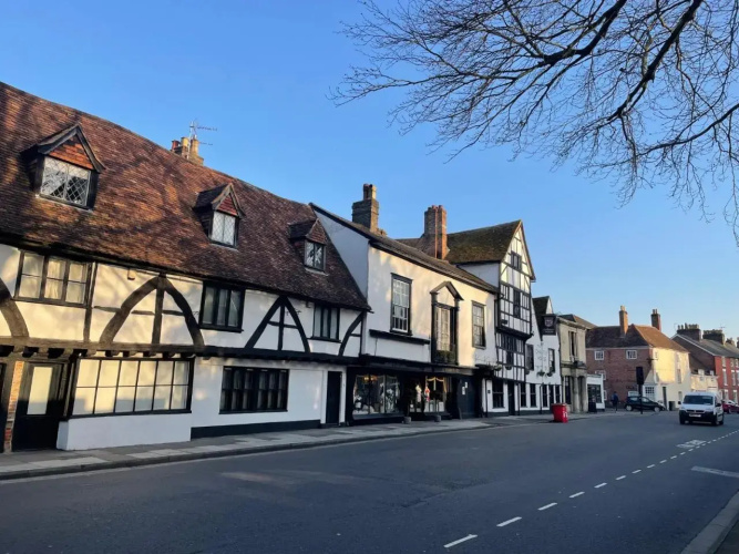 The Lazy Cow - Salisbury