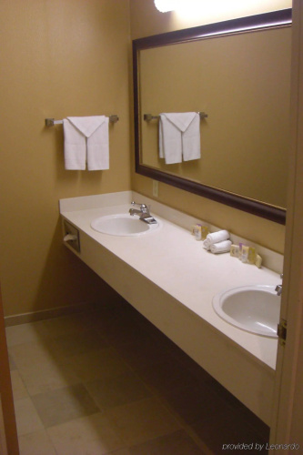 Redmond Inn photo 10
