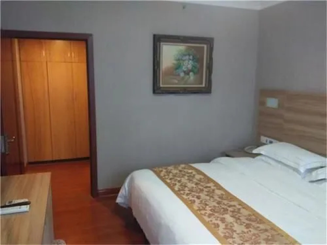 Yiju Hotel