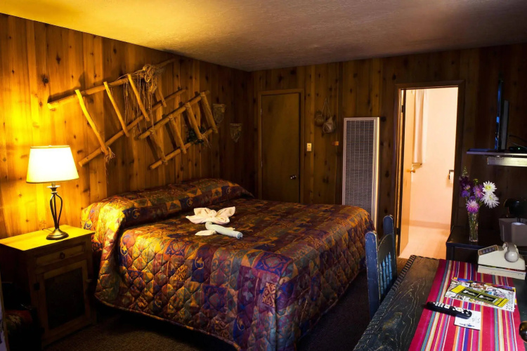 Siesta Motel