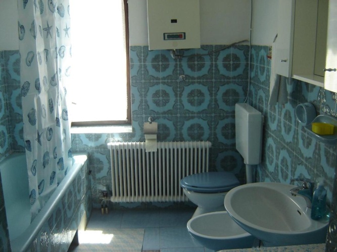 3 Bedrooms Apartment