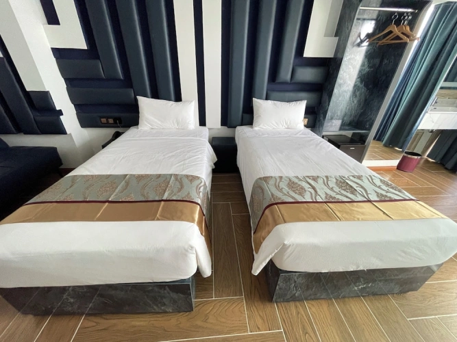 Deluxe Double room with city view
