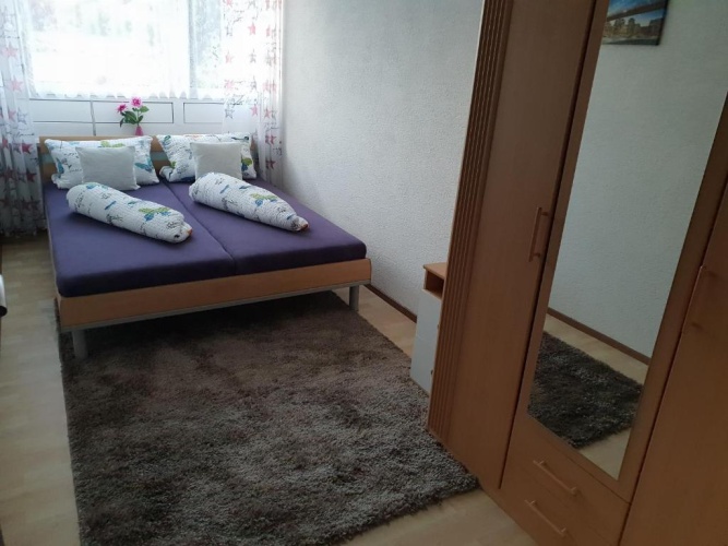 2 Bedrooms Apartment
