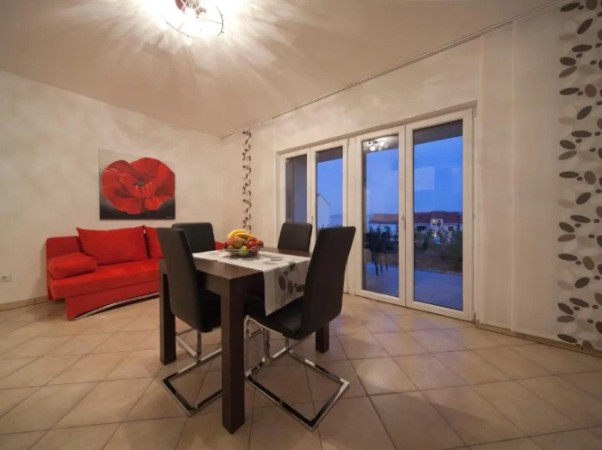1 Bedroom Apartment with partial sea view
