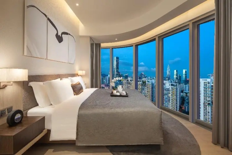 Premier Quintuple room
