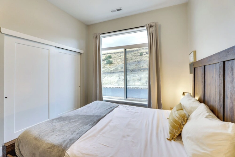 4 Bedrooms Cottage