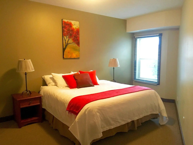 Silver Rock Condos