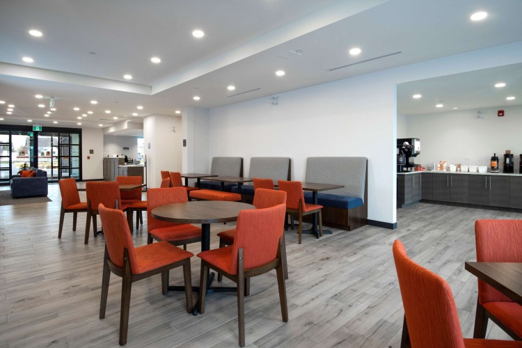 Comfort Inn & Suites photo 24
