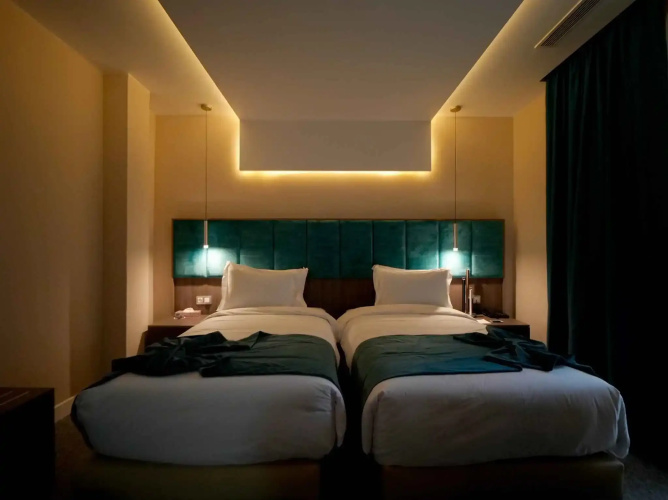 Ad Hotel Pont D'Hydra