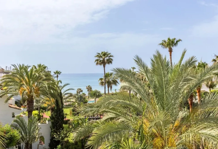 3 Bedrooms Deluxe Penthouse room with balcony and with sea view