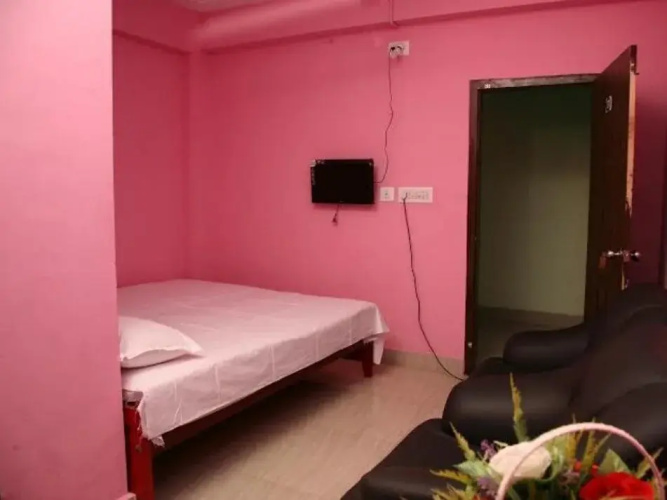 Orma Tourist Home