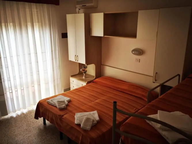 Lively Hotel