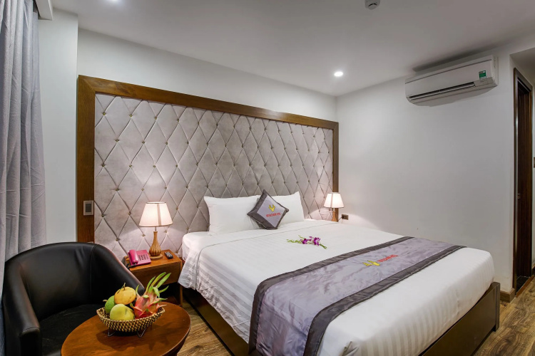 Royal Charm Hotel