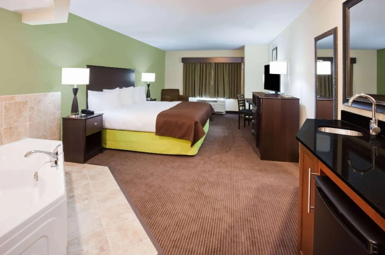 1 Bedroom Double Suite