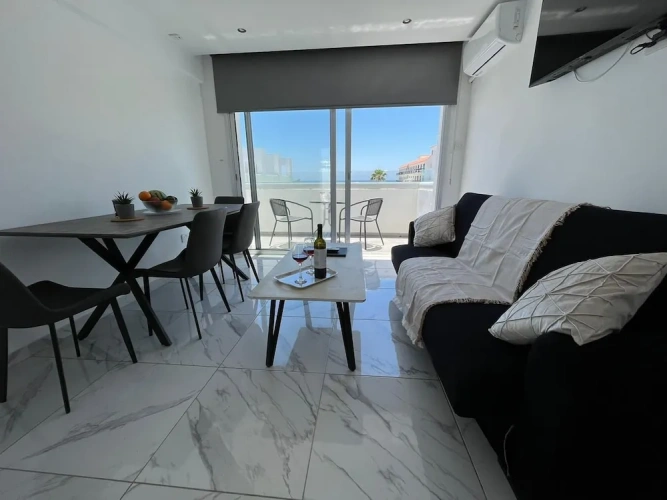 2 Bedrooms Superior Apartment with sea view