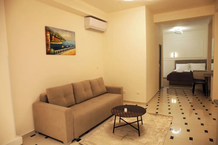 Classic Triple room with balcony and with city view