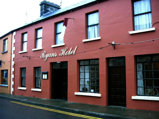 Ryan's Hotel