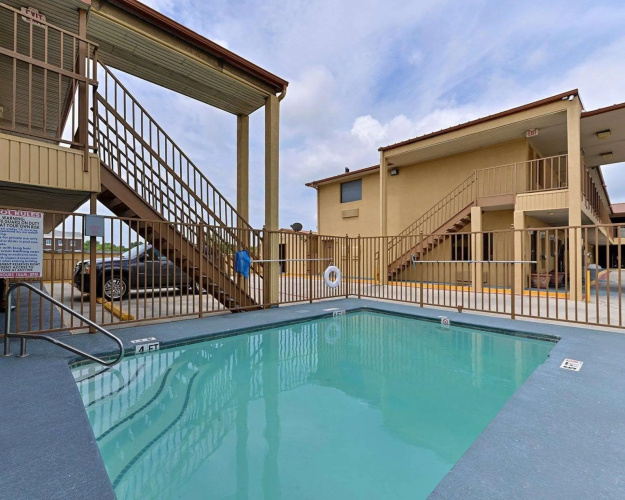 Econo Lodge Killeen near Fort Hood