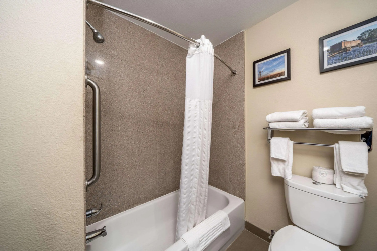 Comfort Suites University Abilene photo 11
