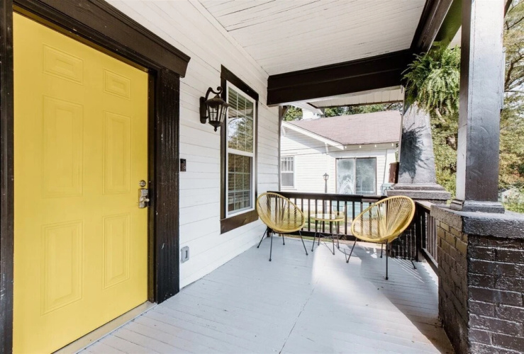 616 S. Converse St