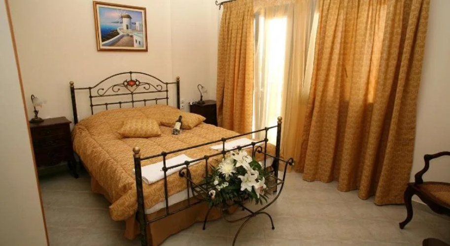 Acrothea Hotel