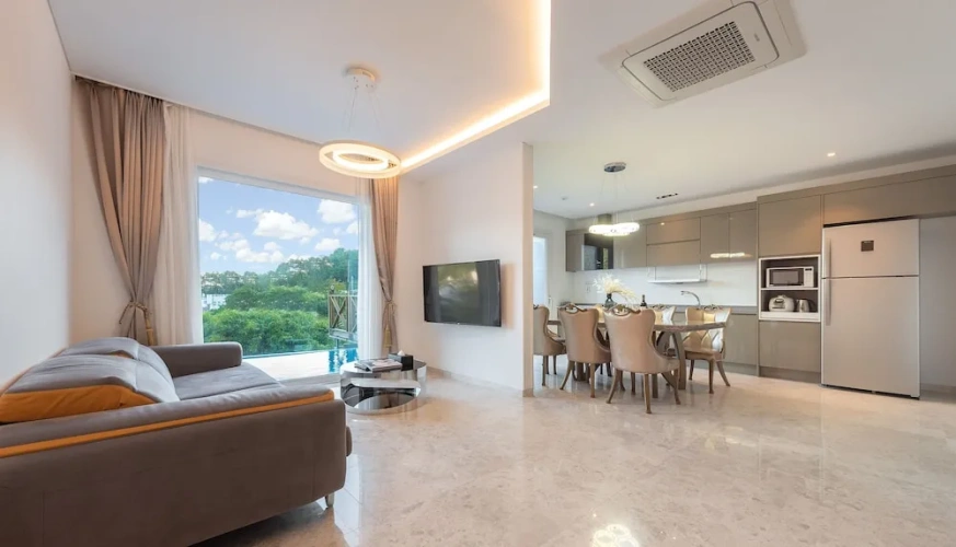 Royal Family Villa