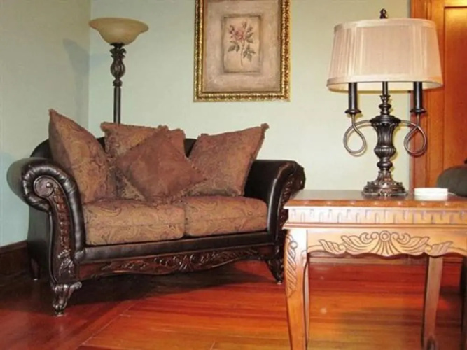 Walton Manor Inn Bed & Breakfast
