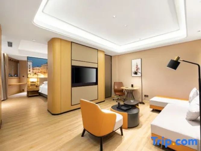 Deluxe Suite