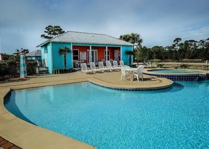 3 Bedrooms Cottage