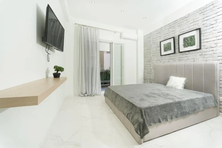 Bubbles Apartment- At002