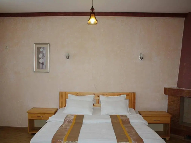 Ay-Sa Hotel