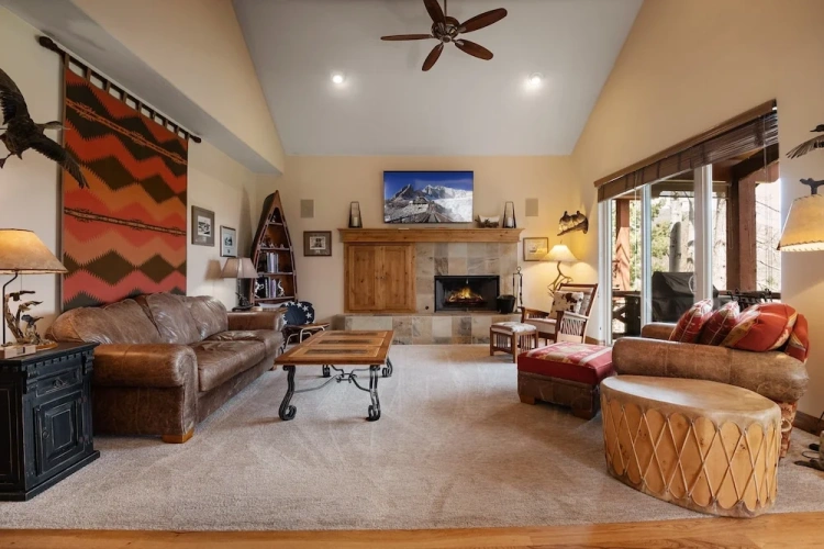 4 Bedrooms Cottage