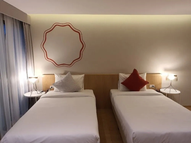 Platinum Hotel